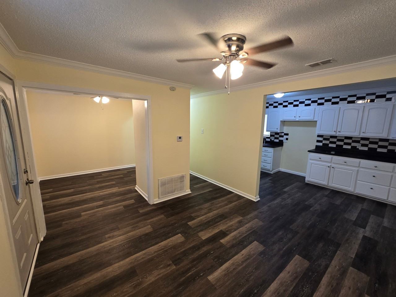 9425 Highways - Photo 3 of 14