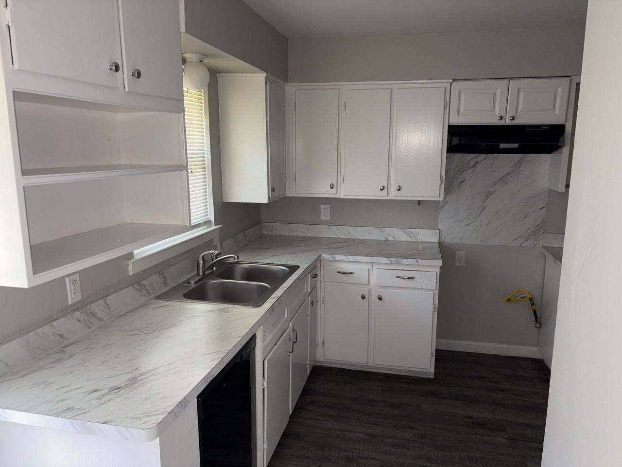 2657 San Marcus Ave - Photo 6 of 15