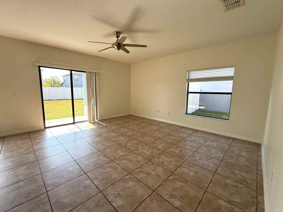 20023 Date Palm Way - Photo 7 of 27