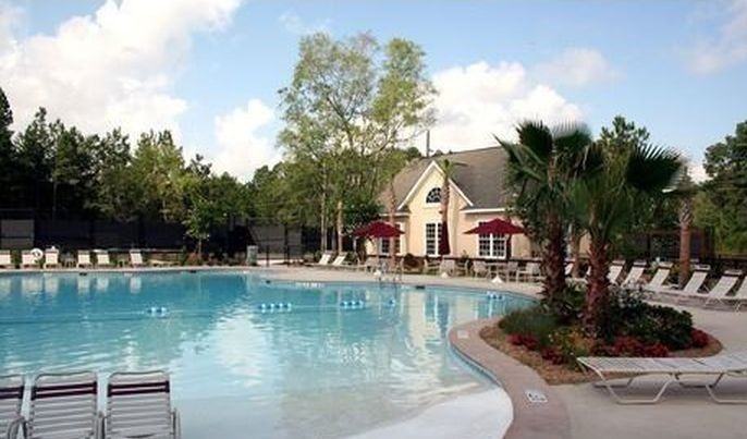 7 Orchard Park Dr - Photo 2 of 35