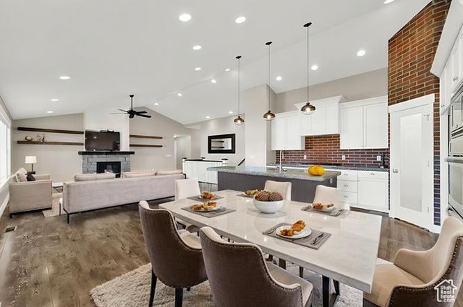 4051 Sw - Photo 2 of 16