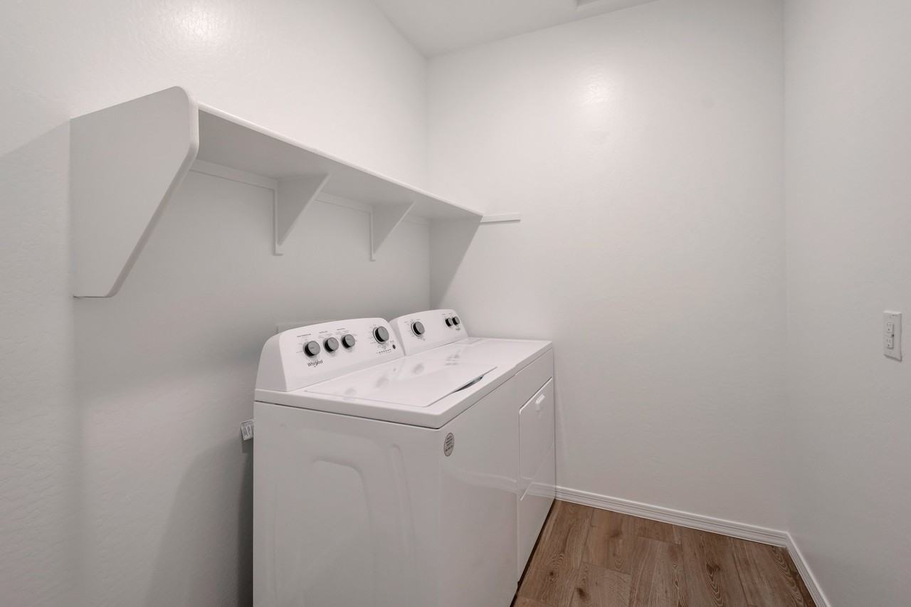 23015 E Starflower Dr - Photo 7 of 26