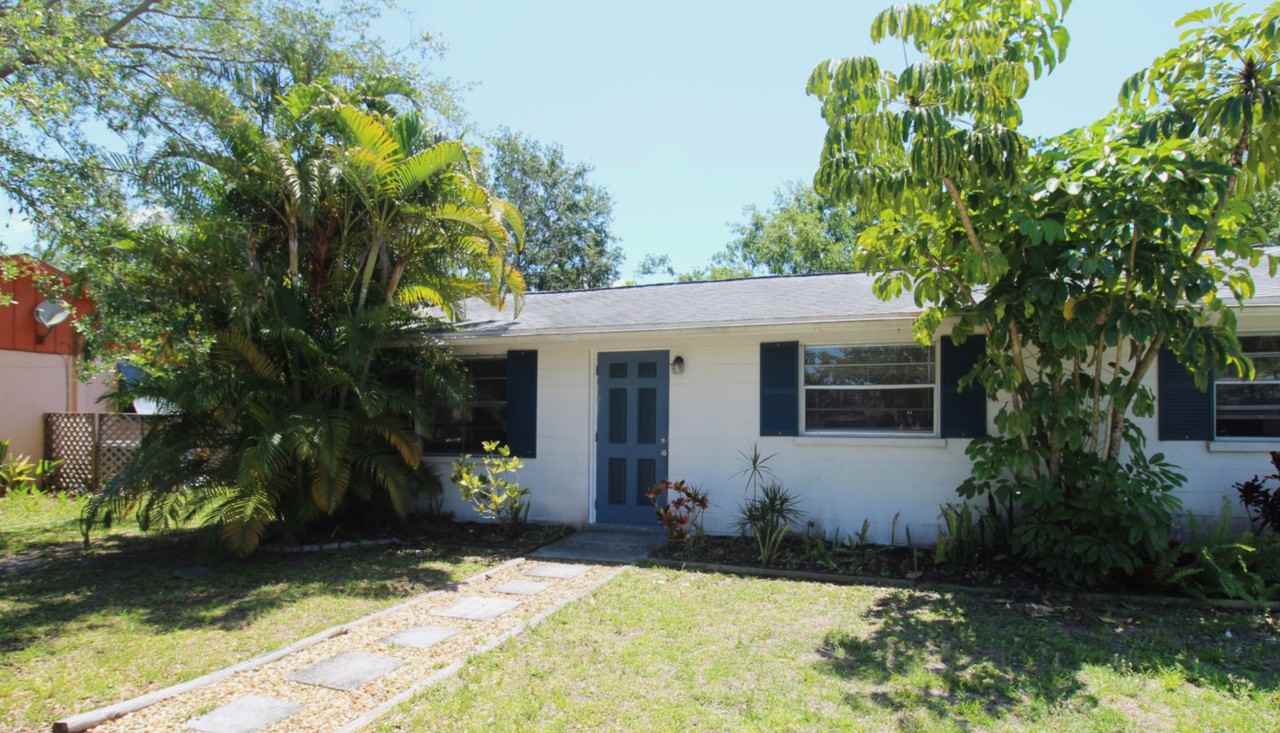 1630 Suponic Ave - Photo 2 of 14