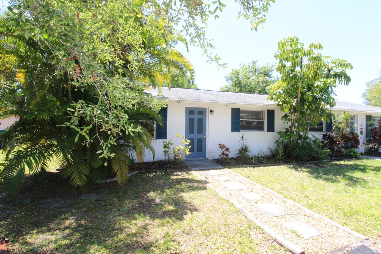 1630 Suponic Ave - Photo 3 of 14