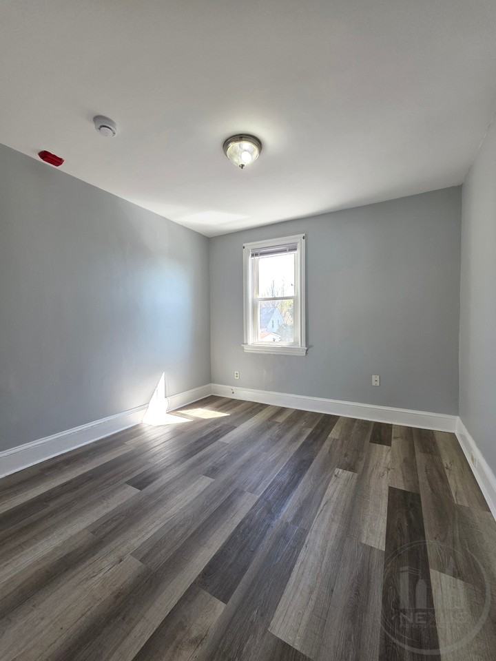 99-101 Langdon St - Photo 3 of 7