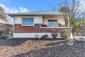 featured image of 2617 S Mcclelland St