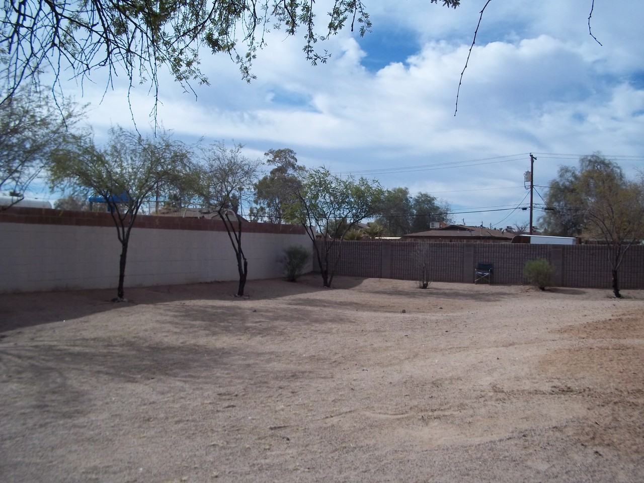 535 W 9Th St - Photo 4 of 13