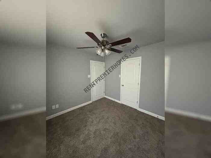 22 Winchester Dr - Photo 2 of 27