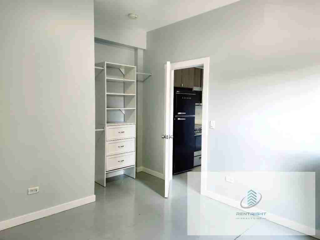 4700 North Racine Avenue #302 - Photo 2 of 8