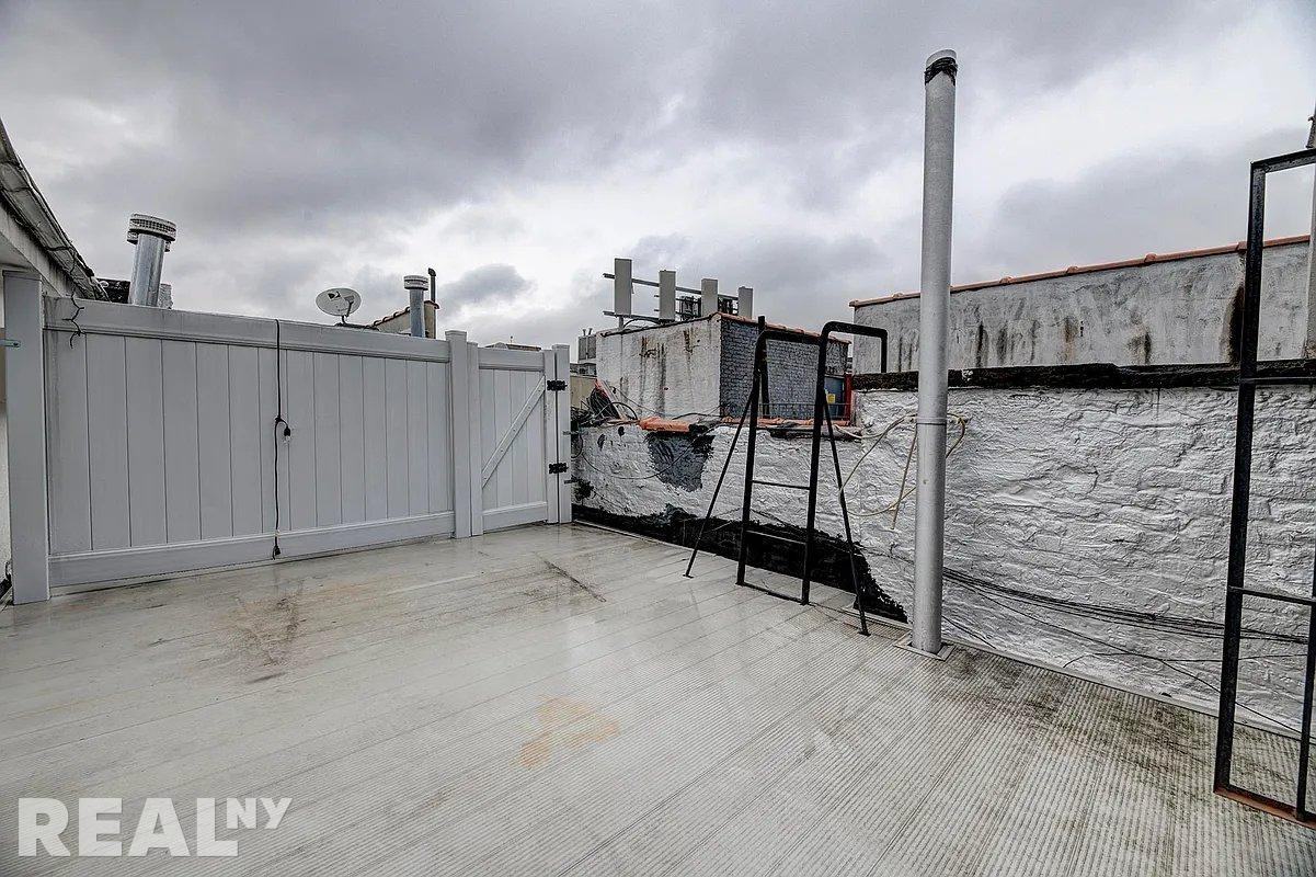 Avenue B #5C - Photo 6 of 6