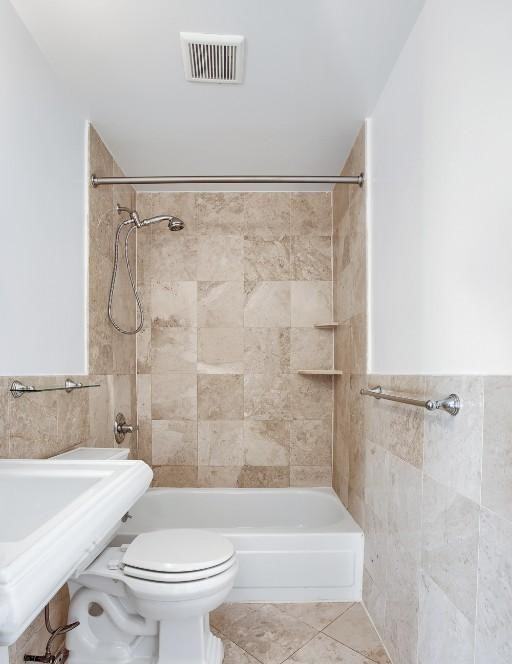 E 13th St #5E - Photo 5 of 5