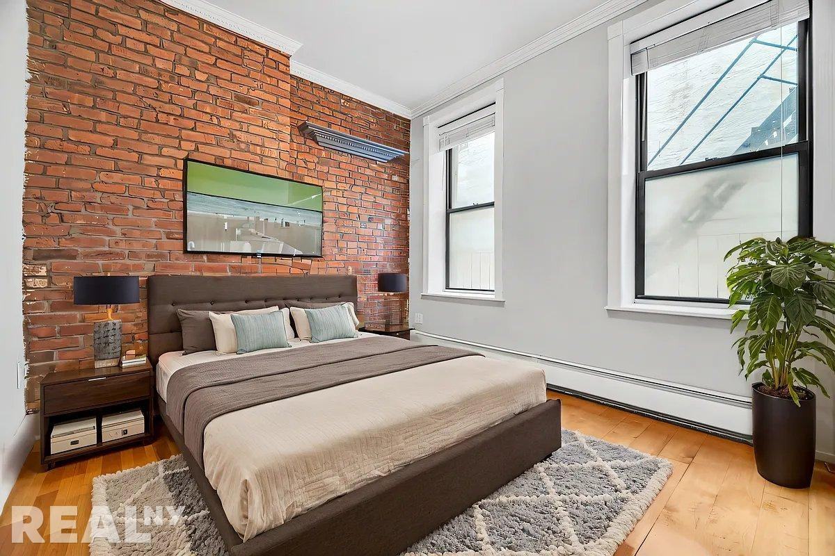 Avenue A #1RN - Photo 3 of 5