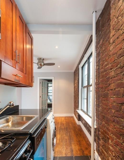 E 13th St #6D - Photo 2 of 6