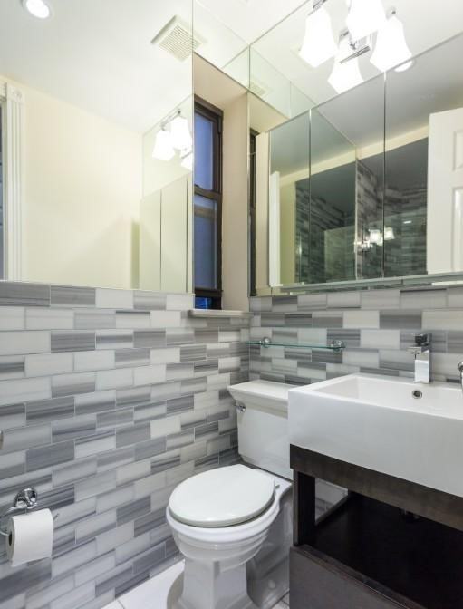 E 8th St #D2 - Photo 5 of 5