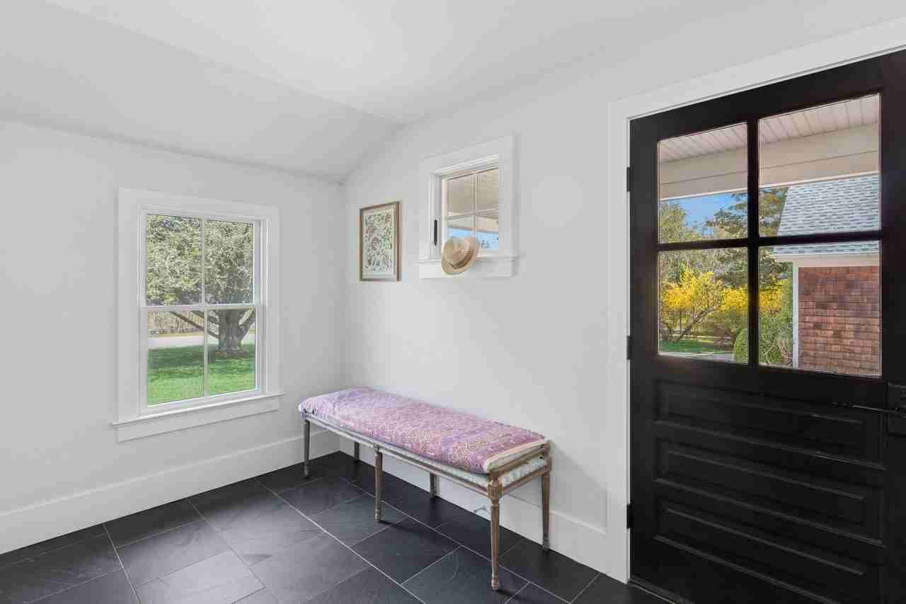 18 Xxxxxx Dickerson Drive - Photo 3 of 40