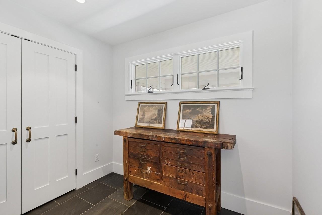 18 Xxxxxx Dickerson Drive - Photo 4 of 40