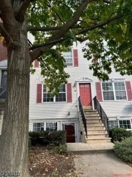 157 W Market St - Photo 5 of 20