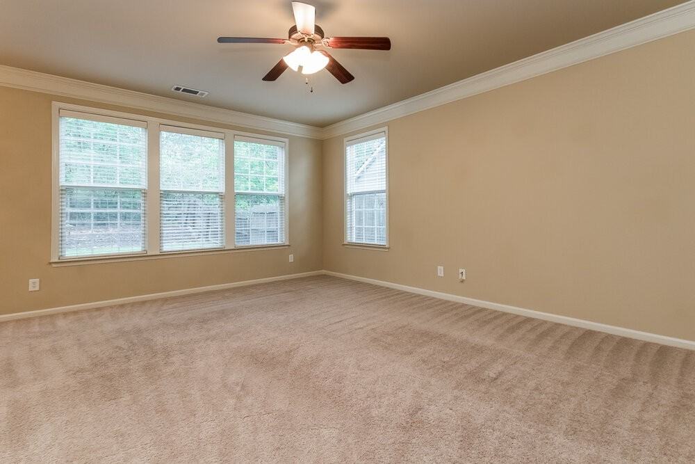 3925 Village Estates Ct - Photo 4 of 17