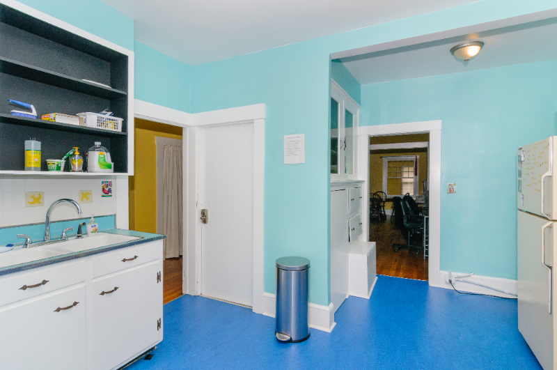 28 Ravenscroft Drive - Photo 6 of 6