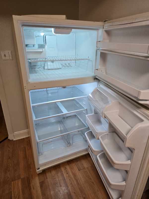 1921 Shelby St - Photo 3 of 13