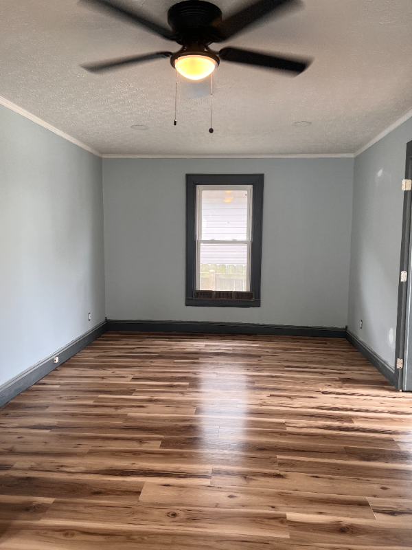 122 10th Ave - Photo 3 of 18