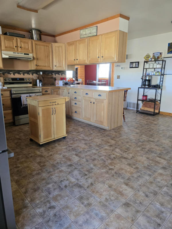 45 Armstrong Rd - Photo 3 of 20