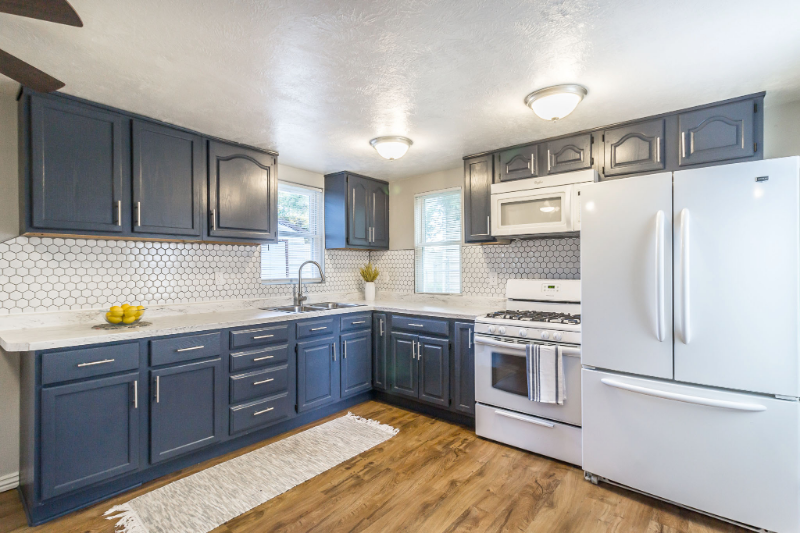 1324 W Sioux St - Photo 2 of 16