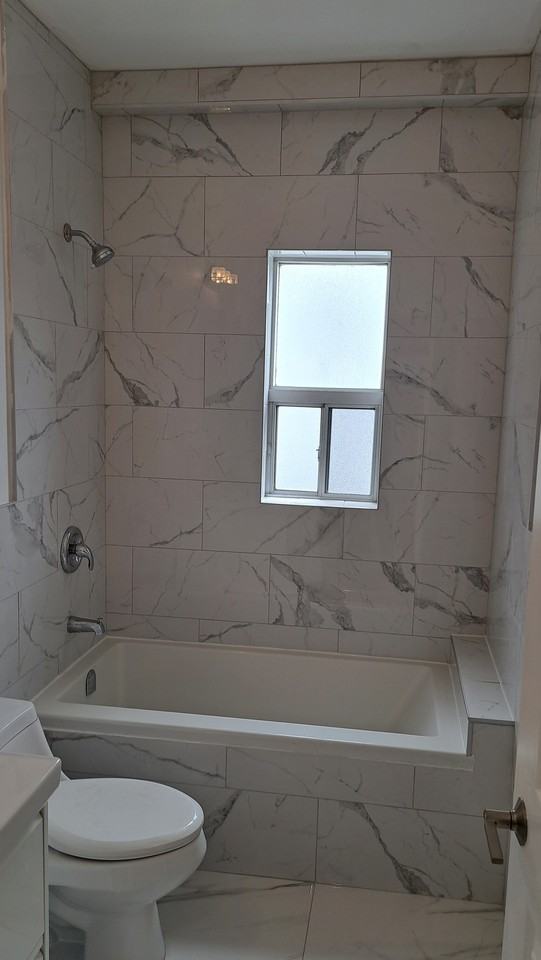 318 Harbord Street #2 - Photo 3 of 10