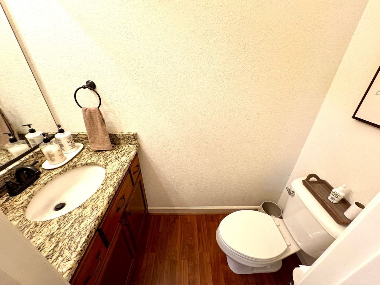 213 Thalia Rd - Photo 6 of 17