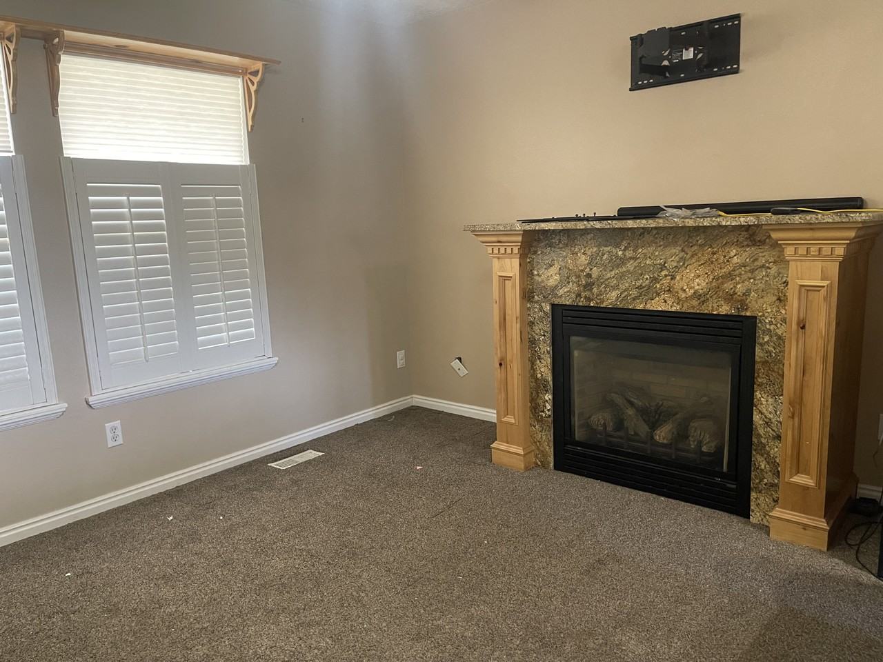 895 E 700 N #NA - Photo 2 of 5