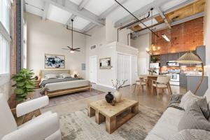 featured image of 144 Landa St