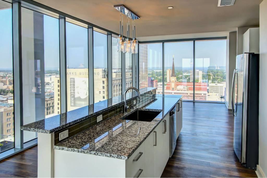 The Residences at OMNI Louisville - Photo 3 of 38