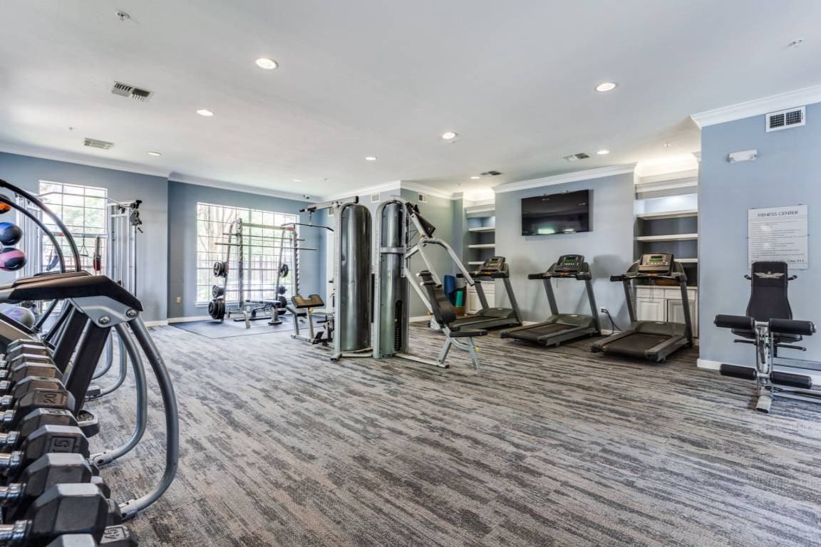 The Essex House - Photo 2 of 23