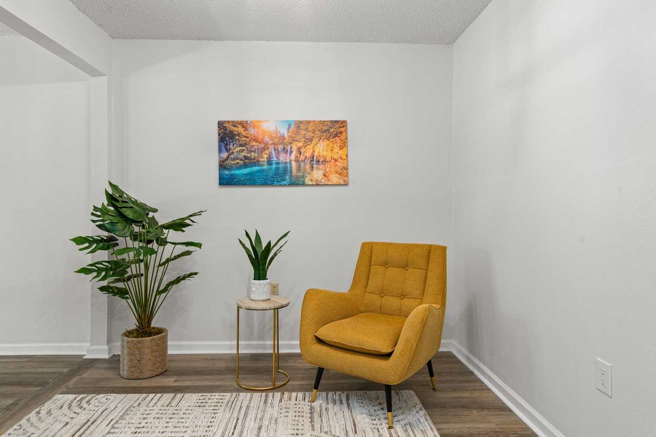 Harper Valley St - Photo 6 of 12