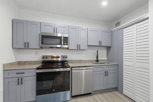 W La Salle St - Photo 1 of 1