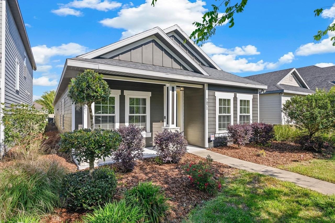 7871 Sw 82nd Dr - Photo 2 of 35