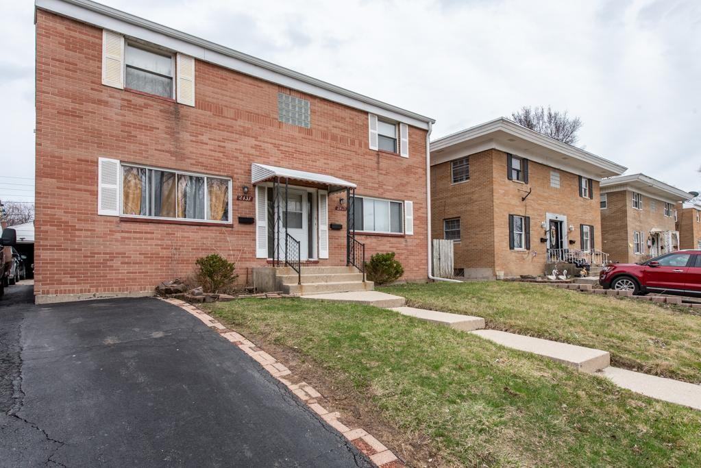 2435 Western Ave - Photo 3 of 23