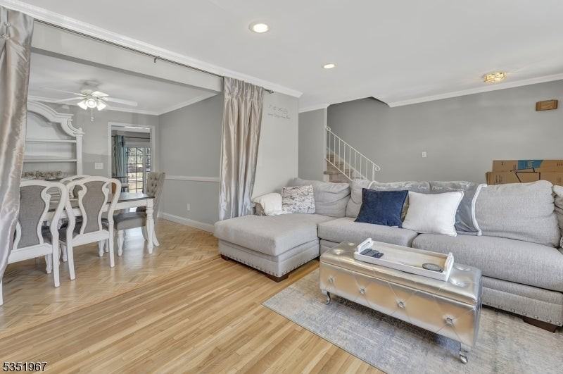 404 Tall Oak Ln - Photo 3 of 15