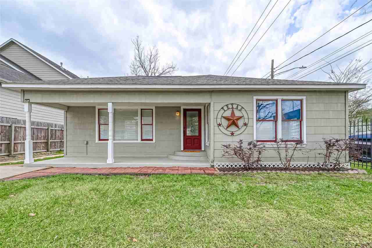 802 E 29th Street Street - Photo 3 of 44