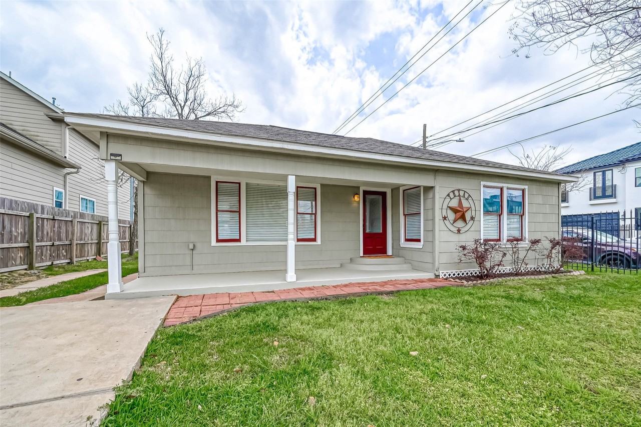 802 E 29th Street Street - Photo 6 of 44