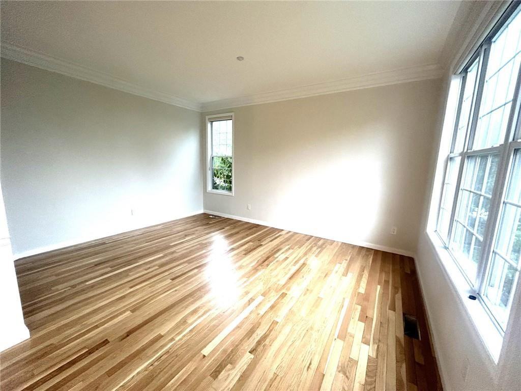 25 Allegra Ct - Photo 2 of 34