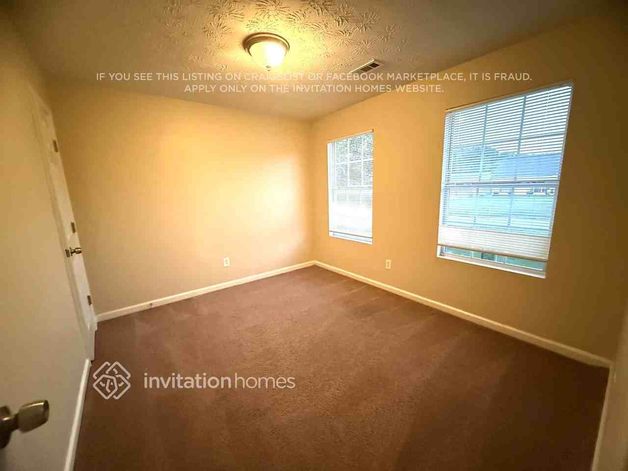 10 Summer Breeze Ct - Photo 6 of 12