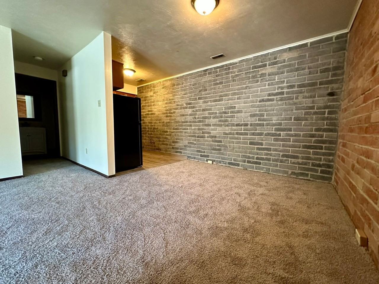 Hunter Garden - Photo 3 of 16