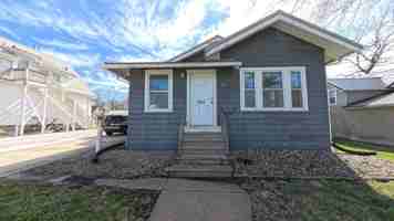 featured image of 1924 Olive St