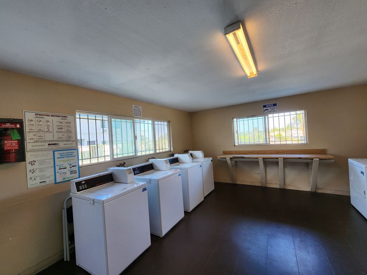 Idaho Street Apartments - Photo 7 of 31