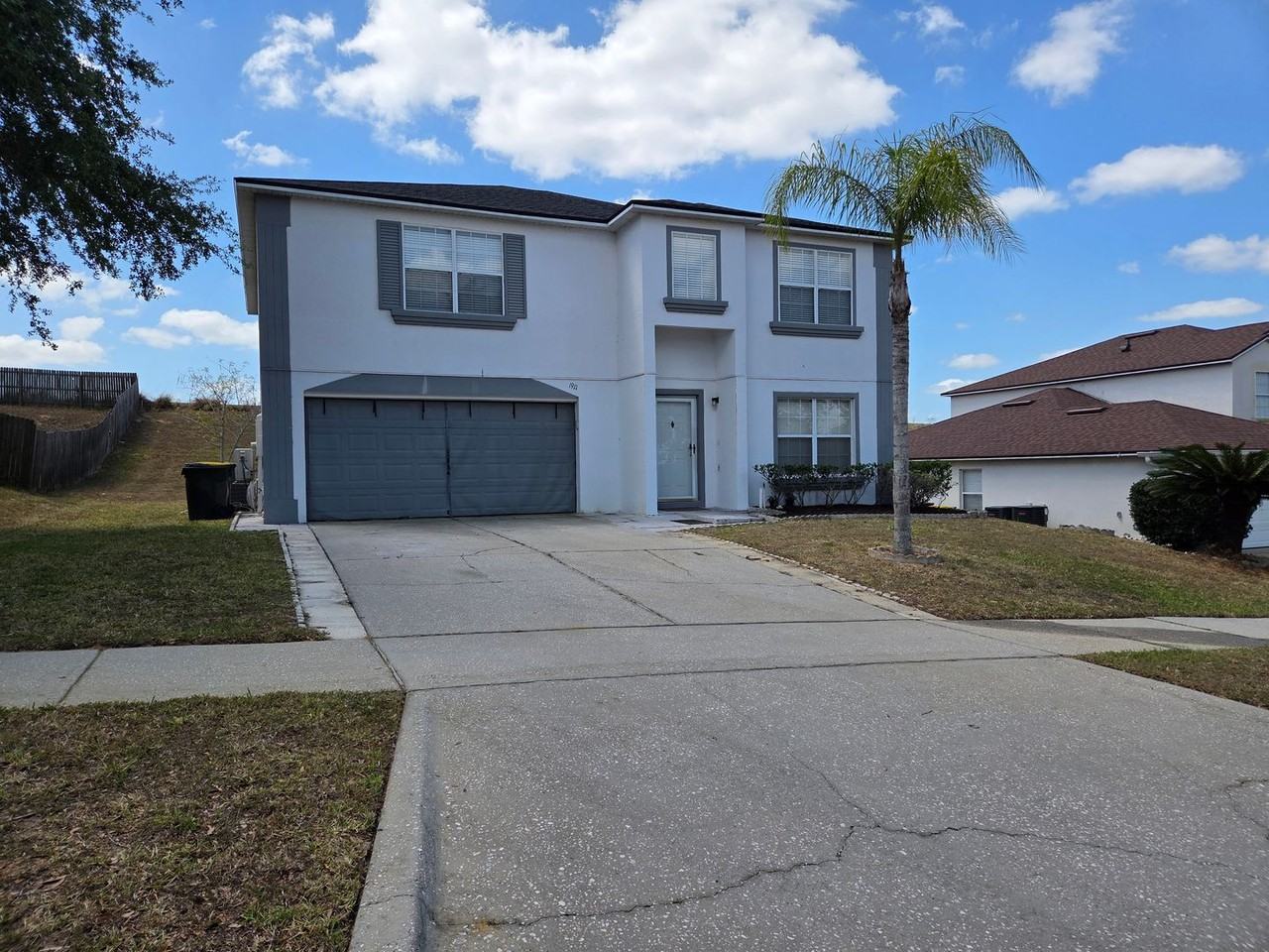 1911 Crestridge Dr - Photo 2 of 28