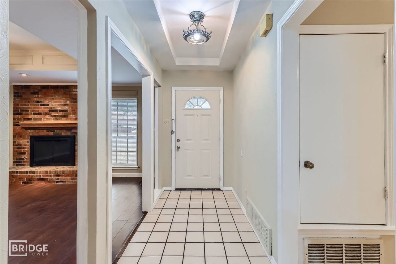 2514 Amy Ave - Photo 3 of 31