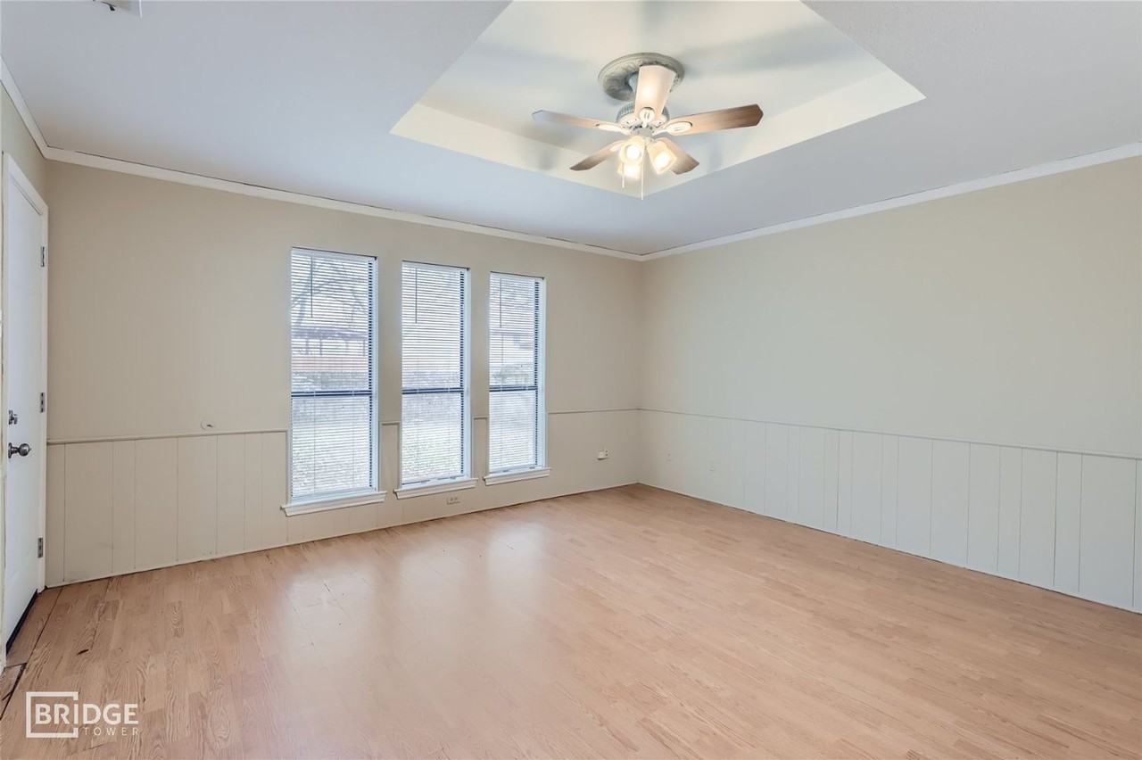 2514 Amy Ave - Photo 4 of 31