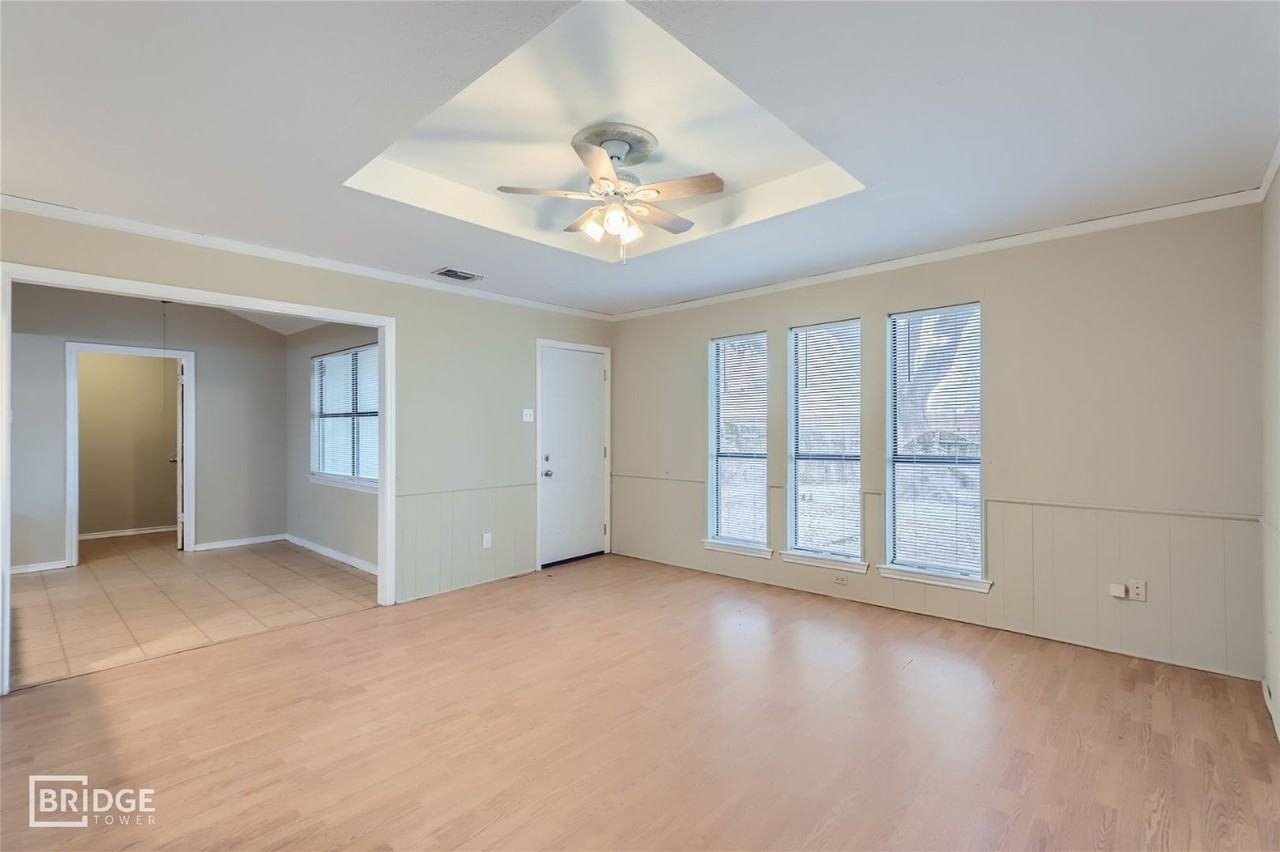 2514 Amy Ave - Photo 6 of 31