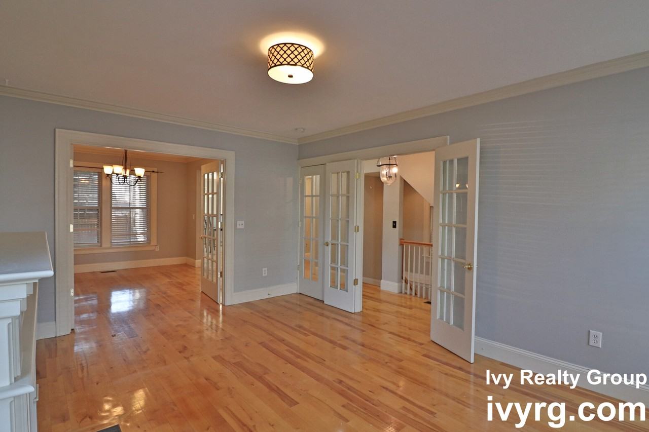 361 Dorchester St #1 - Photo 4 of 32